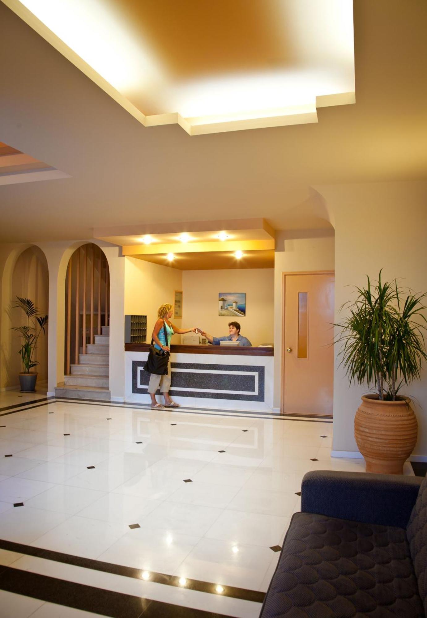 Creta Hotel Ágios Nikólaos 외부 사진